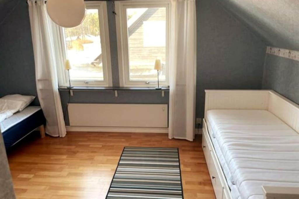 Familjevaenligt Hus Naera Isaberg! Villa Hestra Exteriör bild